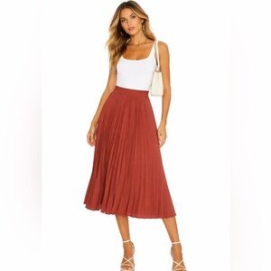 Aritzia Babaton Pleated Midi Skirt Rust Terracotta Size M